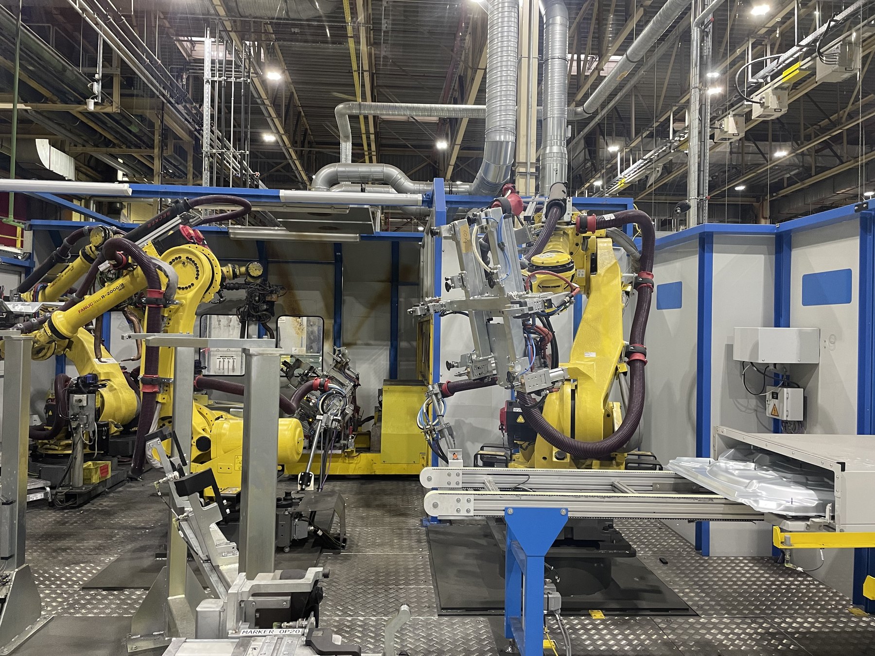 Welding cell during commissioning.